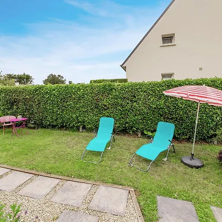 1 Bedroom Awesome In * Le Minihic-sur-Rance
